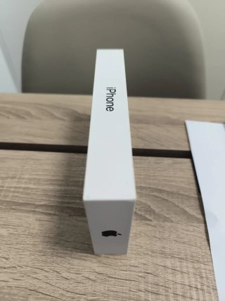 iPhone 16 Negro 128GB En su caja, sin abrir.