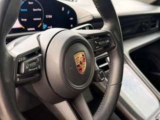PORSCHE Taycan Turbo