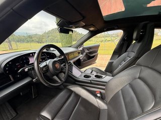 PORSCHE Taycan Turbo