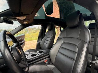PORSCHE Taycan Turbo