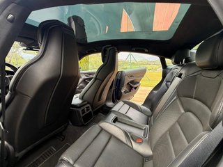 PORSCHE Taycan Turbo