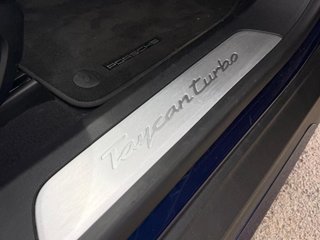 PORSCHE Taycan Turbo