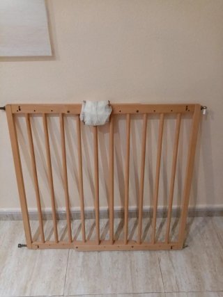 Puerta seguridad madera niños