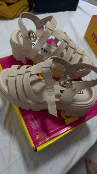Sandalias Tacon Beige Moleca