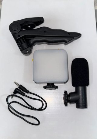 Kit Video AY-49X con Trípode y Luz LED
