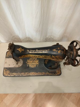 Máquina de coser Singer antigua