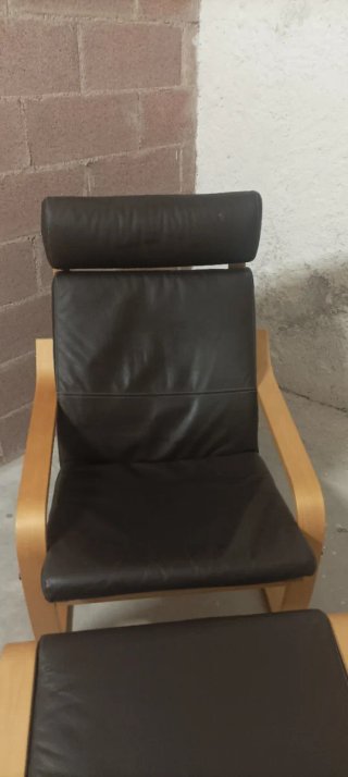 Sillón Poäng con reposapiés