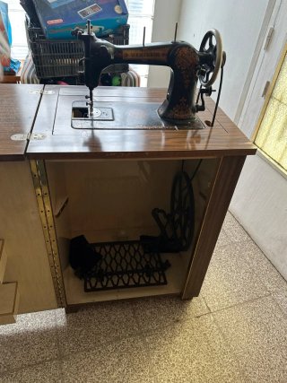 Máquina de coser Wertheim Rapida antigua