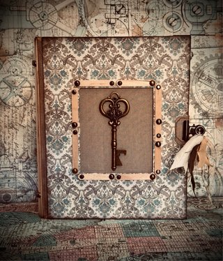 Álbum de recortes steampunk. Un regalo único.