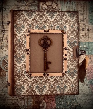 Álbum de recortes steampunk. Un regalo único.