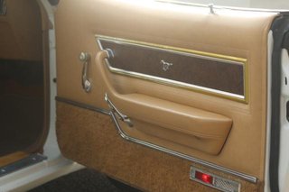 FORD Mustang Mustang II Ghia