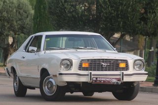 FORD Mustang Mustang II Ghia