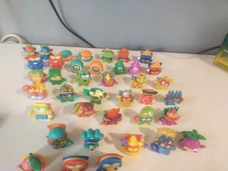 Muñecos Coleccionables Superthings