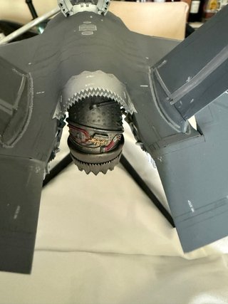 Preciosa Maqueta F35 B full vertical takeoff