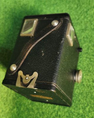 KODAK Vintage Box Camera Art-Déco