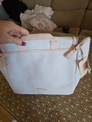 Neceser colgante beige y rosa