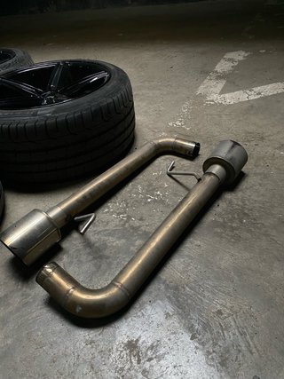 Llantas y escape para Ford Mustang 2.3