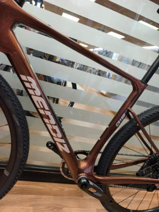 Mendiz Gravel G12