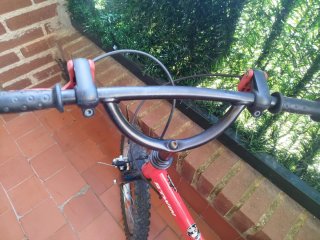 Bicicleta infantil B'Twin 14 roja