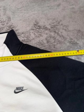 Chaqueta Streetwear Nike blanco negro gris talla M