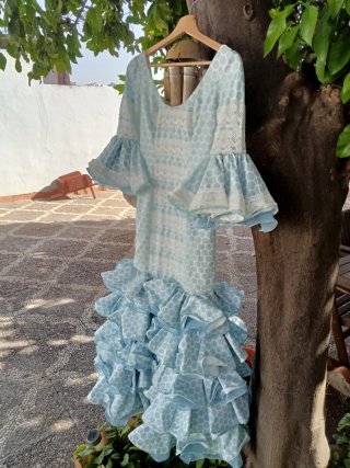 Traje de Flamenca Azul y Blanco