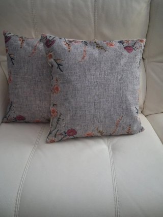 2  fundas de Cojines 45x45 y Camino de Mesa 120cm