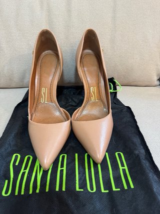 Zapatos de tacón piel beige Santa Lolla