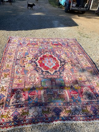 Alfombra de lana con diseño oriental