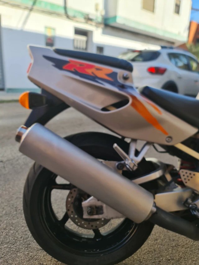 Honda CBR900RR Fireblade Urban Tiger