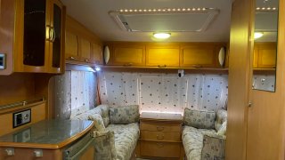 Caravana autónoma para vivir como una autocaravana