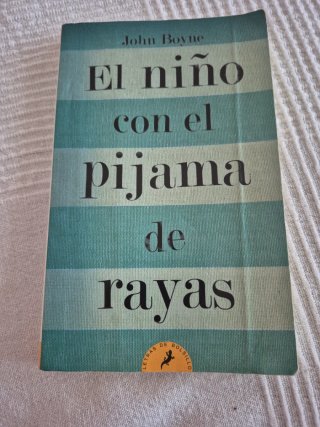 El niño con el pijama de rayas/ The Boy in the ...