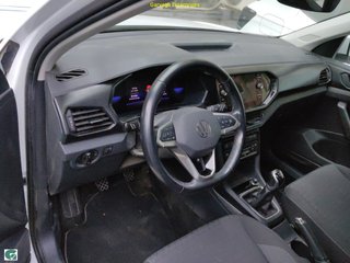 Volkswagen T-CROSS Advance 1.0 TSI 81kW 110CV (2022)
