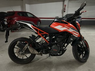 KTM Duke 125 Naranja/Blanca