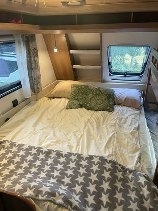Caravana Hobby Deluxe 560 - 8 plazas