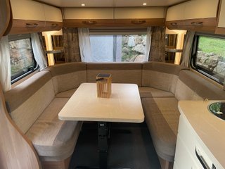 Caravana Hobby Deluxe 560 - 8 plazas