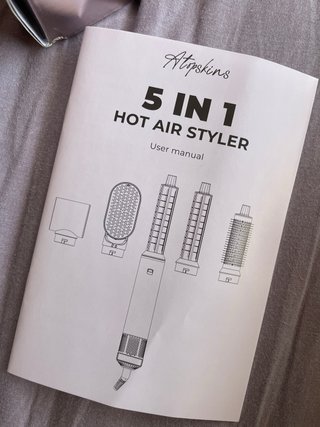 Secador de cabello Atopskins con accesorios