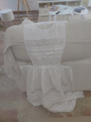 Delantal Fallera Chocolate y Blanco