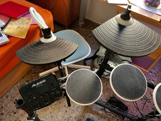 Batería Electrónica Alesis Sorda