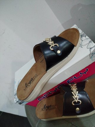 Ciabatte Arya Fly N.35 Nero e Oro