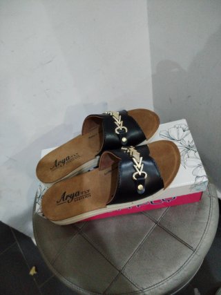 Ciabatte Arya Fly N.35 Nero e Oro