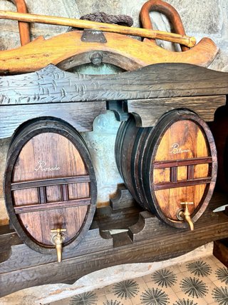 Mueble botellero rústico madera y metal
