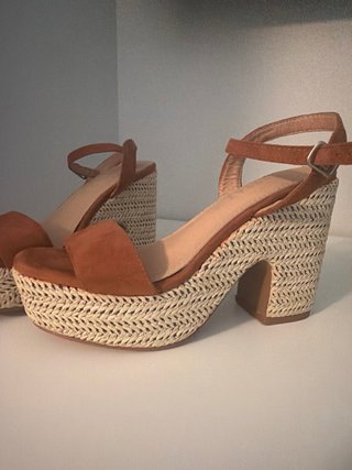 Sandalias de tacón con plataforma