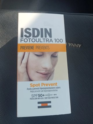 ISDIN Fotoultra 100 Spot Prevent SPF50+
