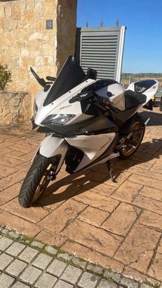 Yamaha YZF R125