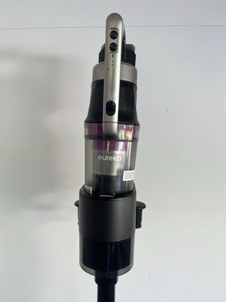 Aspiradora Sin Cable Eureka c/ Base Autovaciado