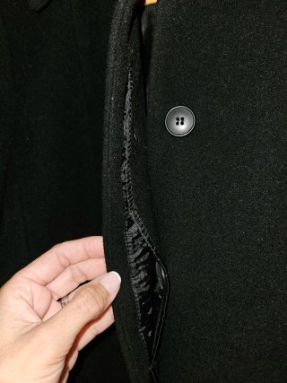 Abrigo mujer negro con cuello