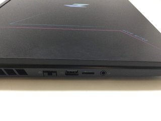Portatile Acer Nitro 16 AMD Ryzen 7 7840HS E49367