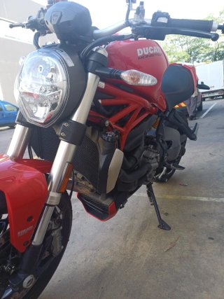 Ducati Monster 1200