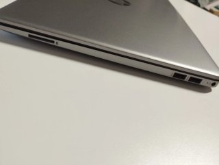 HP 250 G8 - i5 1035G1 8GB RAM 512GB SSD