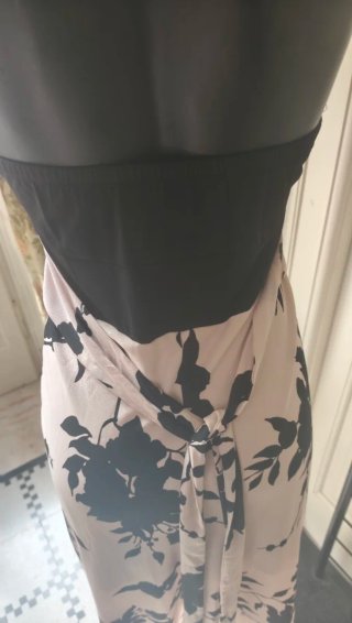 Abito Nuna Lie estivo beige e nero